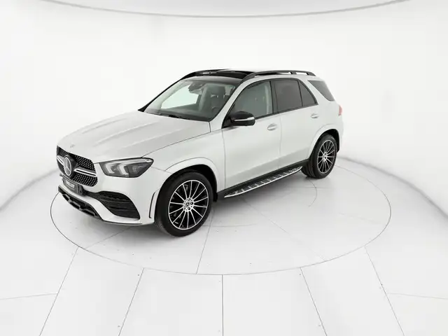 Mercedes-Benz GLE view 2