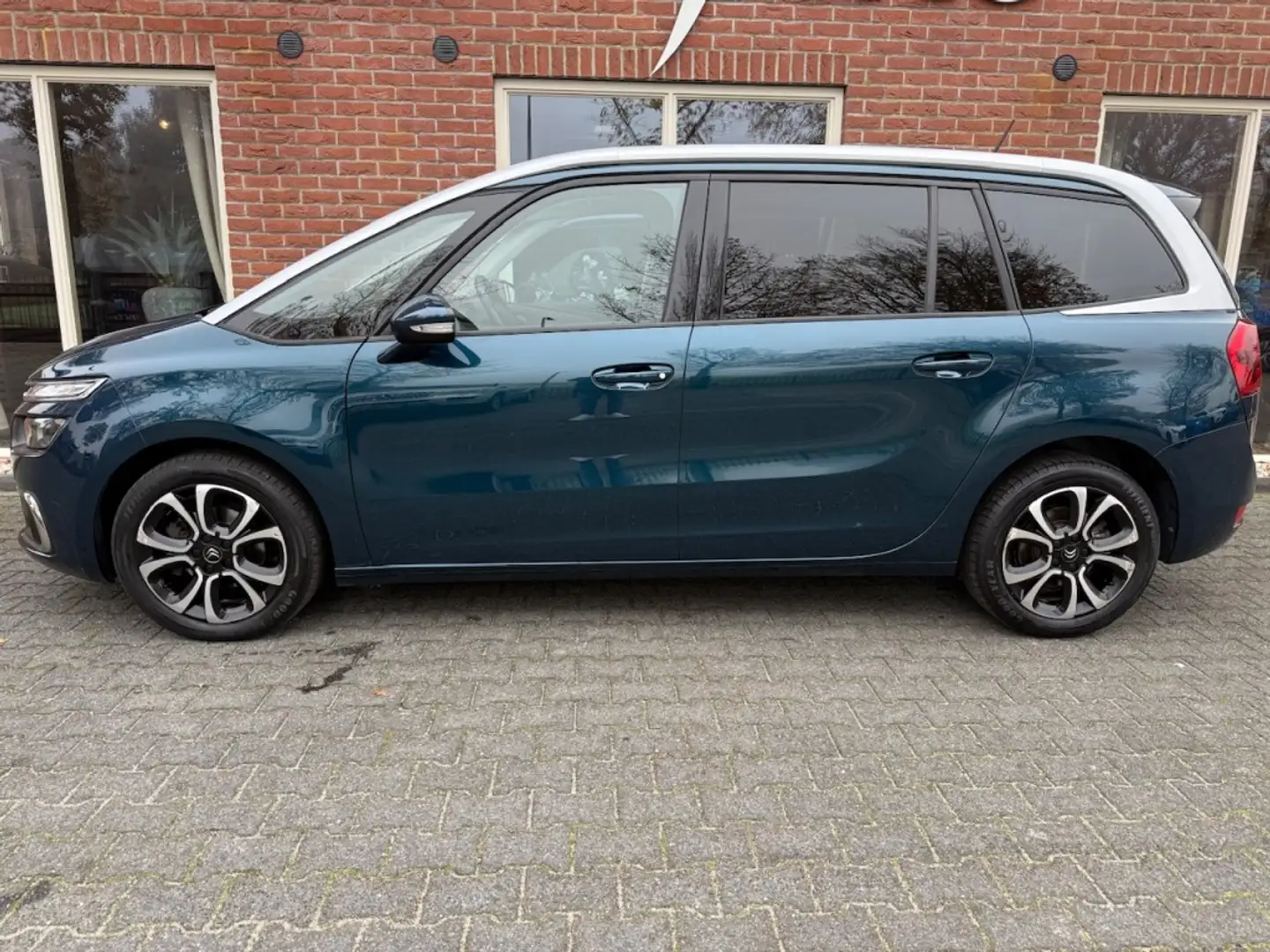 Citroen Grand C4 SpaceTourer 1.2 PureTech Bns 7-Persoons TREKHAAK / CAMERA / ST Blauw - 2
