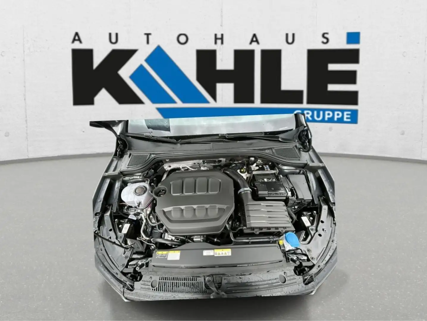 Volkswagen Golf GTI 2.0 l TSI OPF DSG Blau - 1