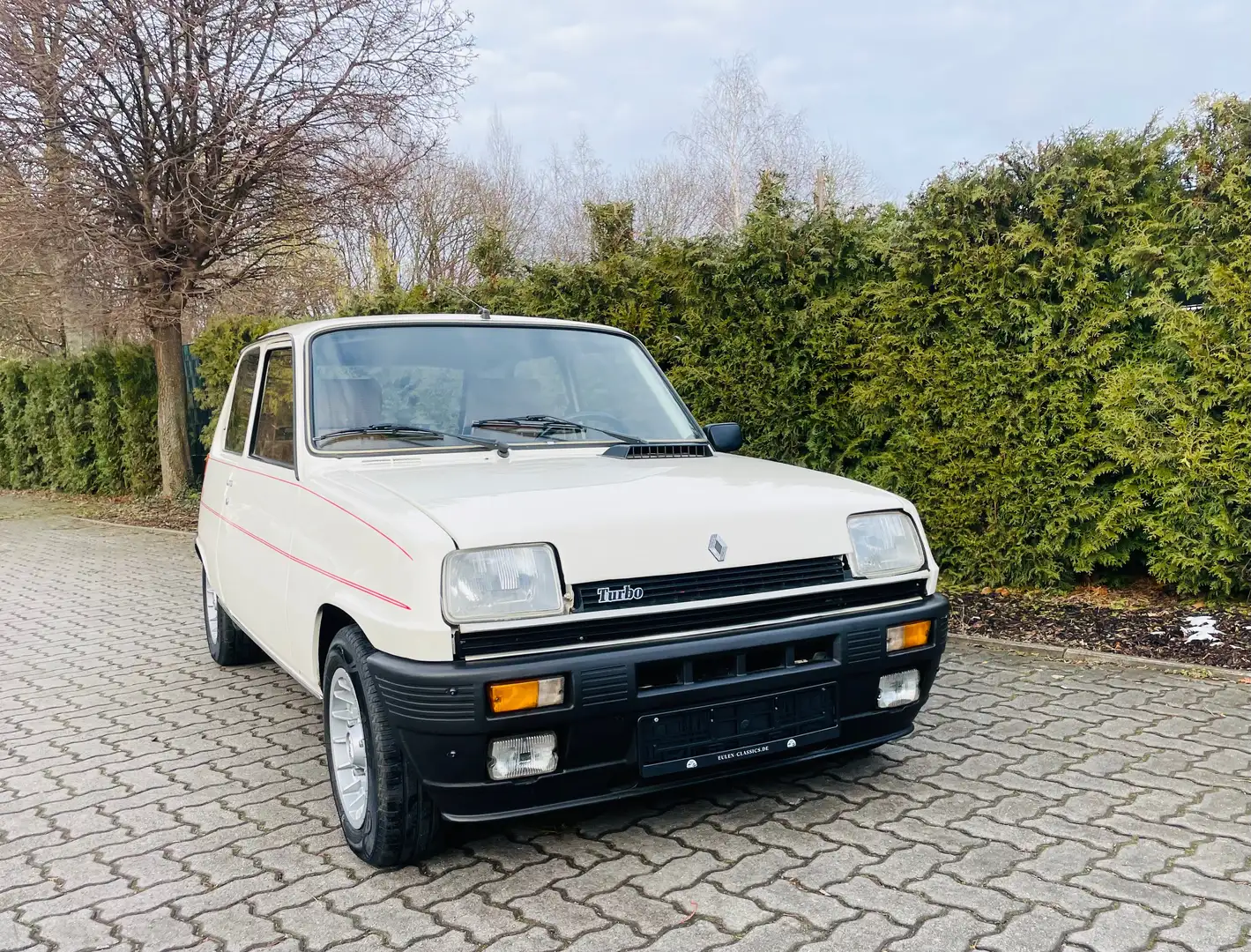 Renault R 5 Alpine Turbo *Oldtimer* Blanco - 2