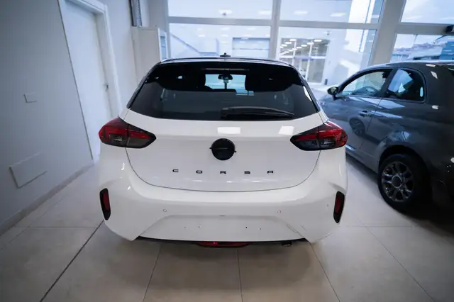 Opel Corsa view 3
