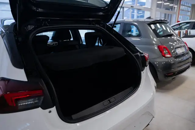 Opel Corsa view 12