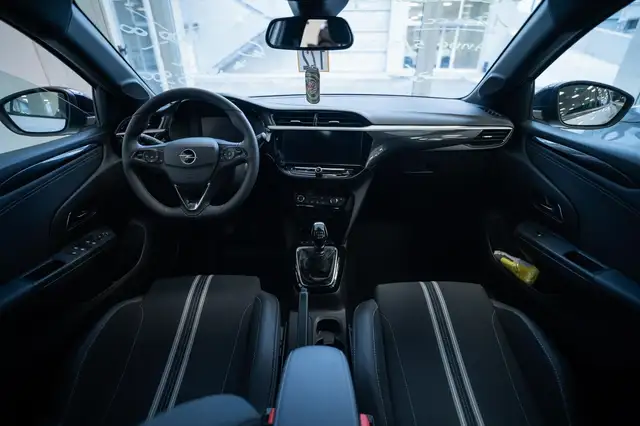Opel Corsa view 7