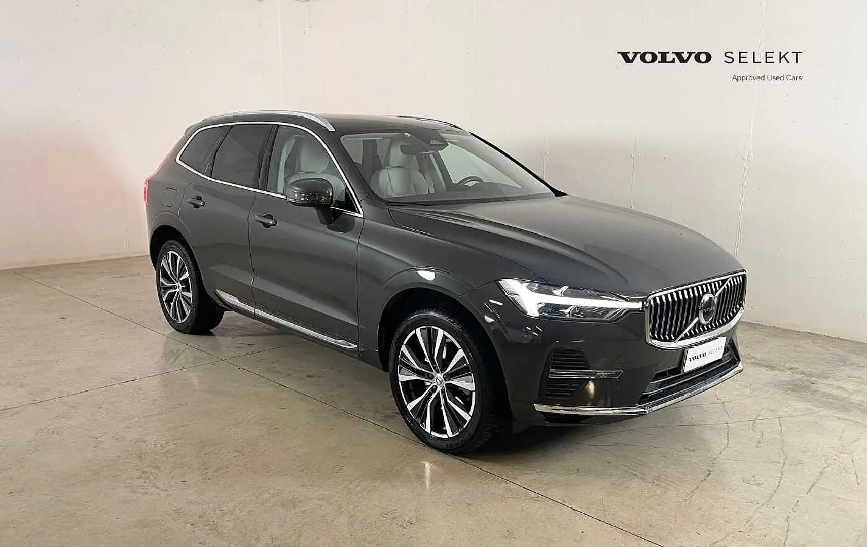 Volvo XC60 Inscription, B4 AWD mild hybrid (D) Gris - 1