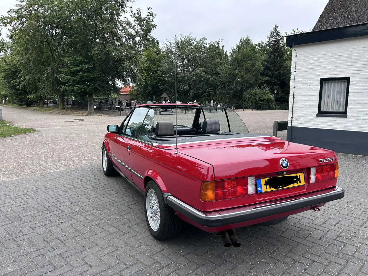 BMW 325 Cabrio 2.5 Manual Airco Cruisecontrol Rood, foto 3