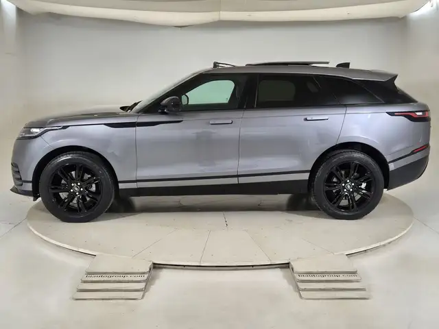 Land Rover Range Rover Velar view 6