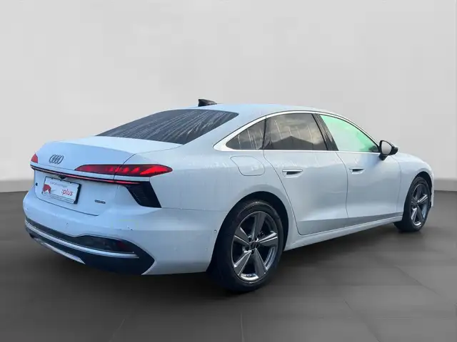 Audi A6 view 3