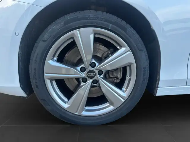 Audi A6 view 7