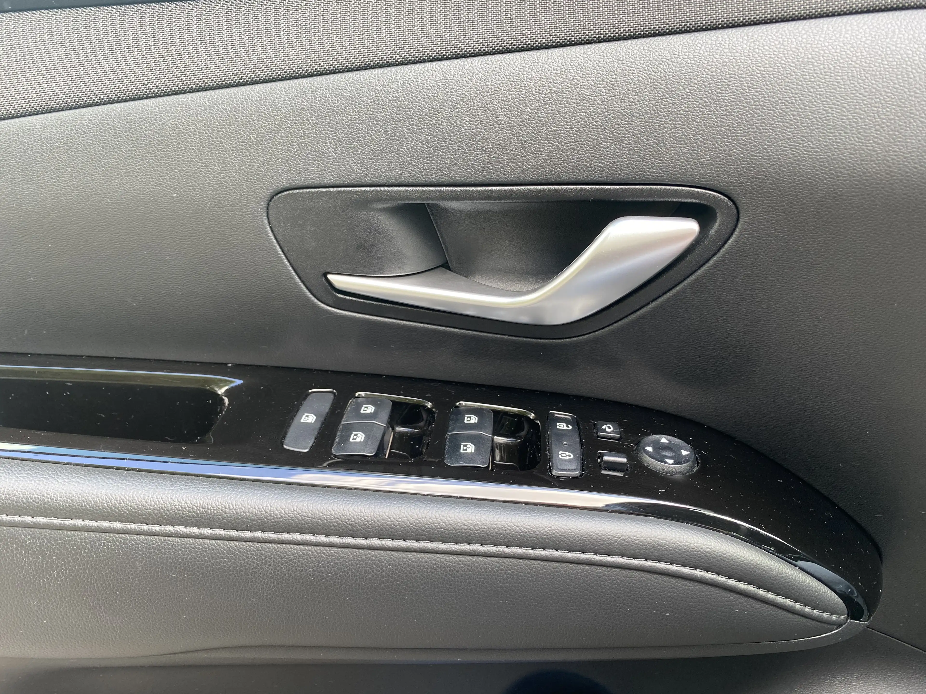 Hyundai TUCSON Feel Comfort HEV — photo 23