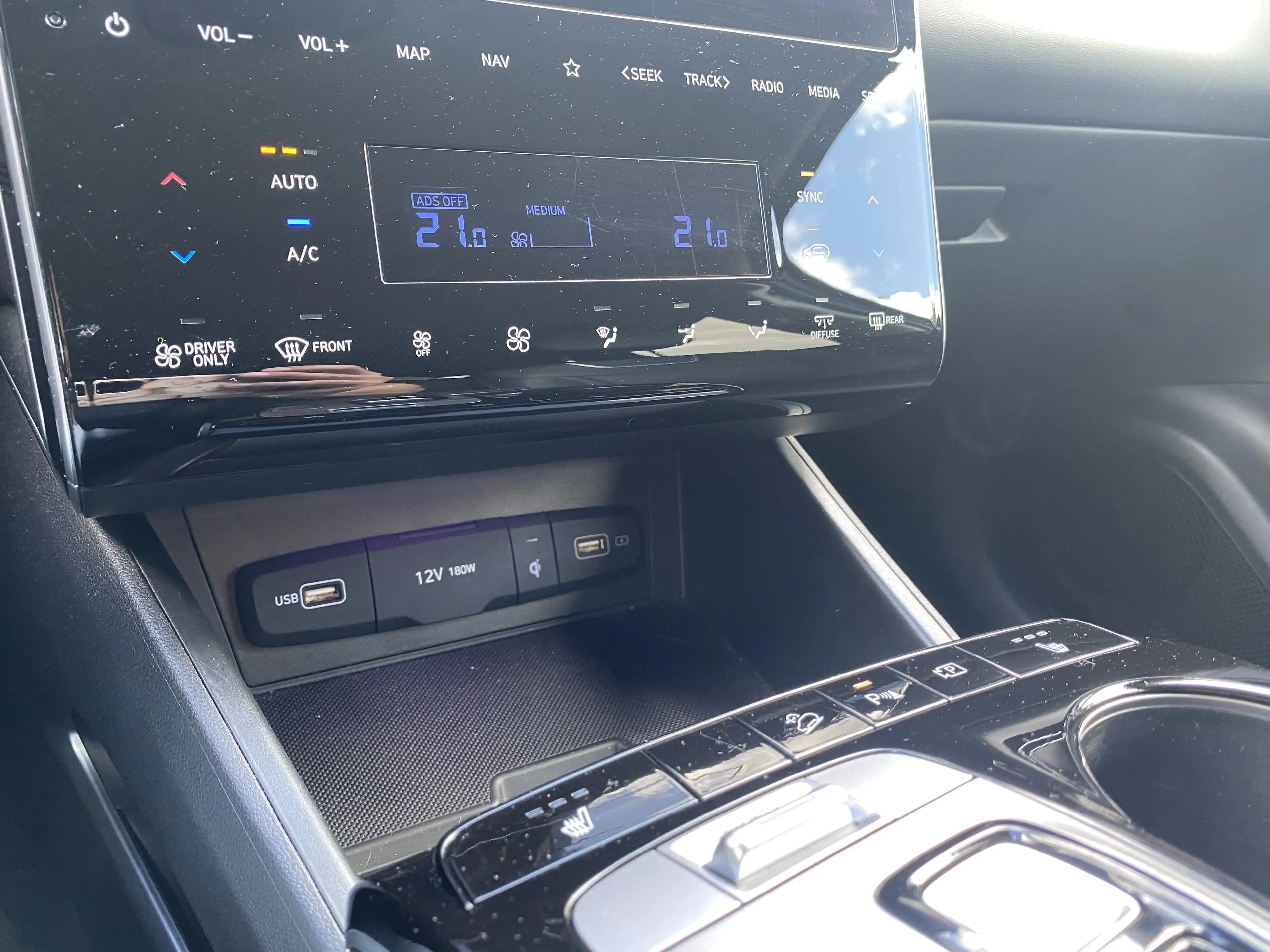 Hyundai TUCSON Feel Comfort HEV — photo 28