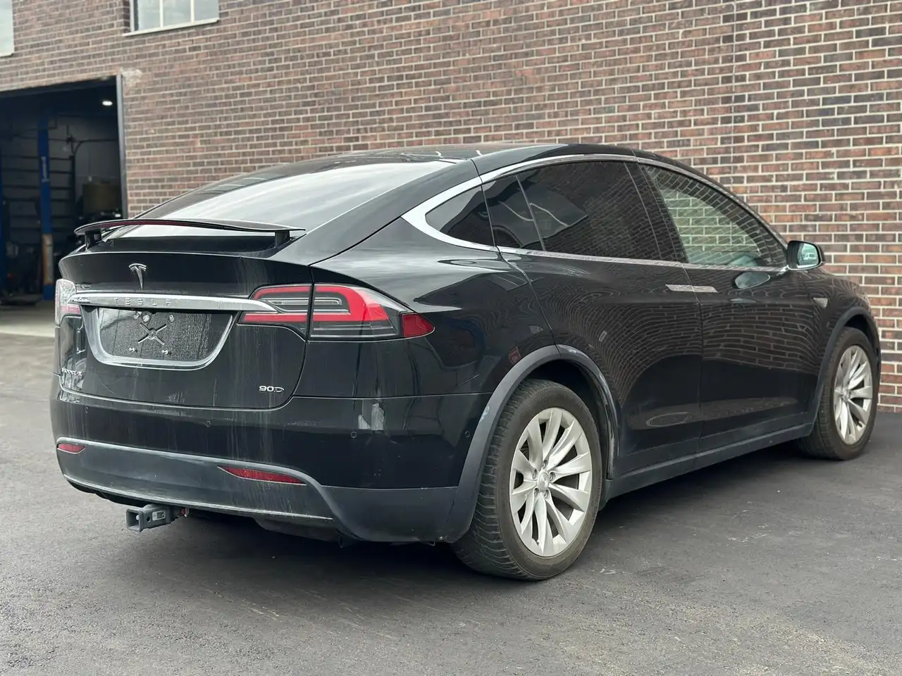 Tesla Model X fotografie Tesla Model X