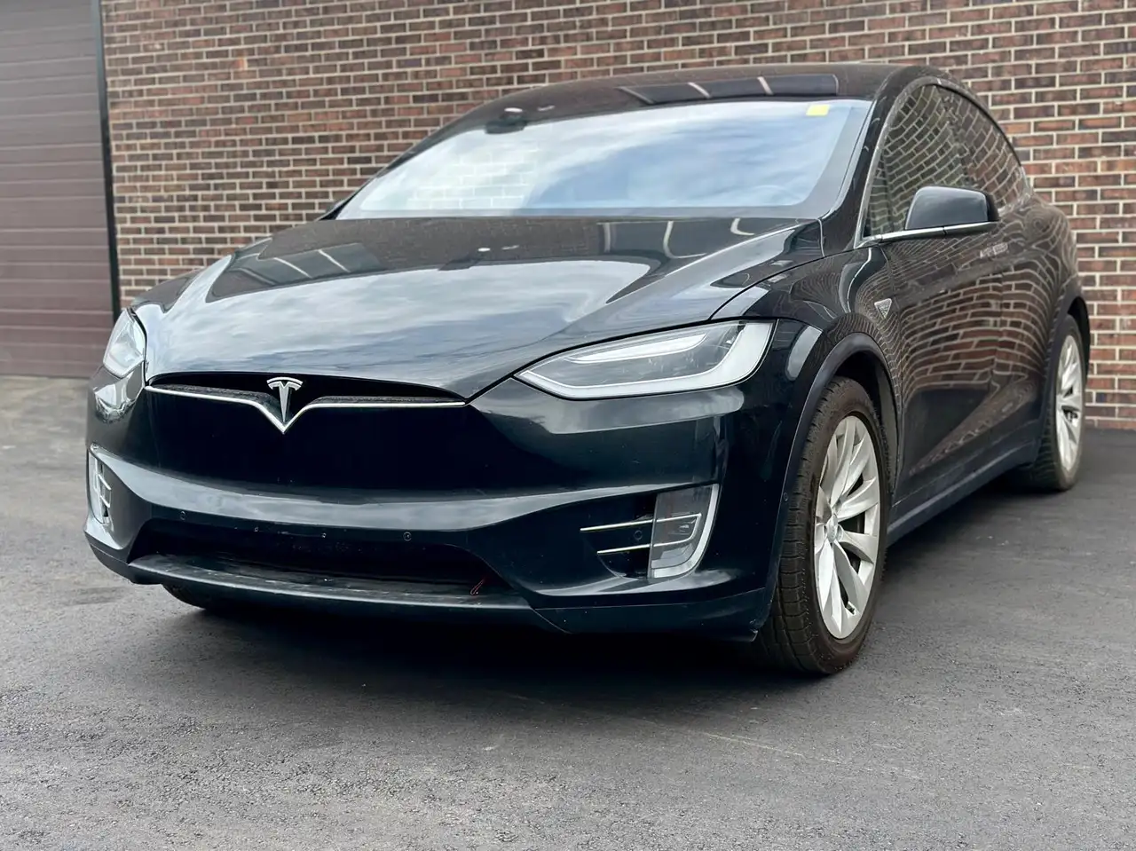 Tesla Model X fotografie Tesla Model X