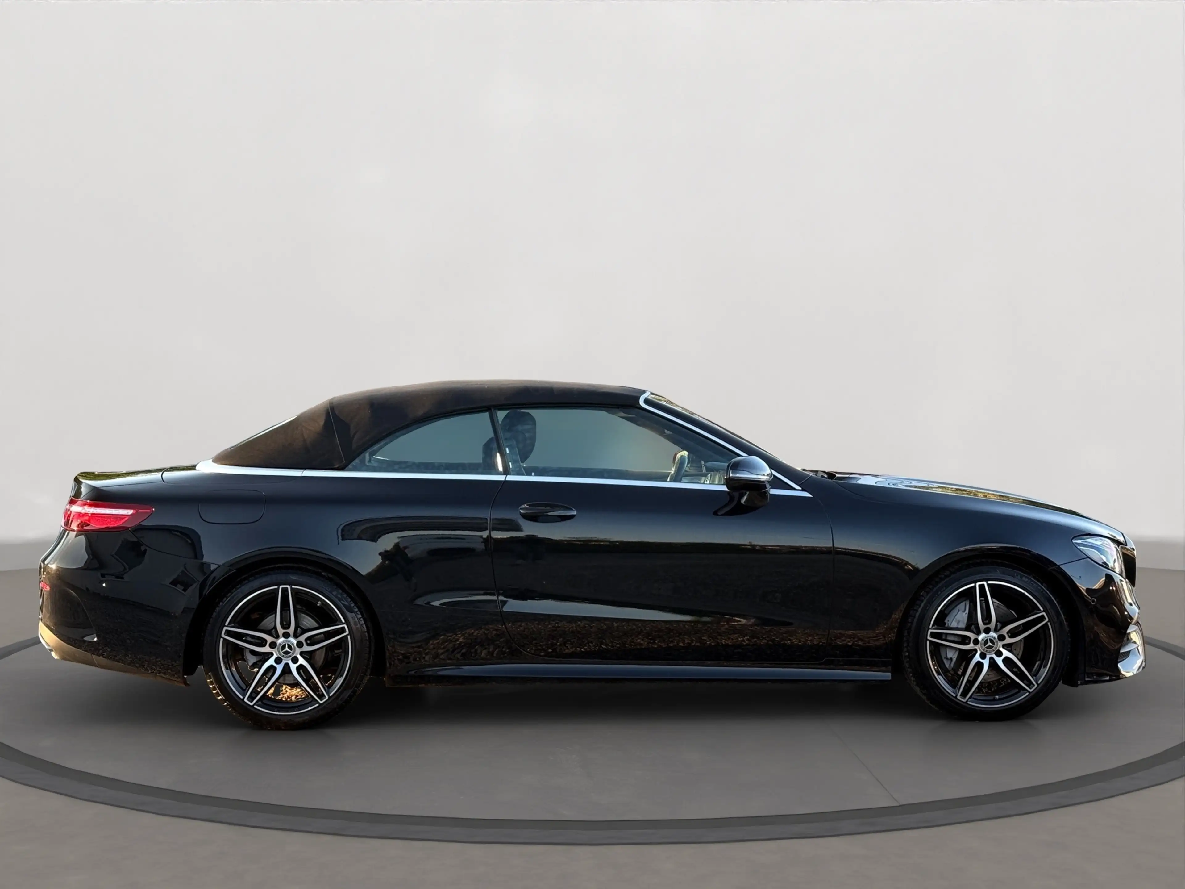 Mercedes-Benz E 200 E 200 Cabrio AMG Burmester Multibeam Widescreen — photo 6