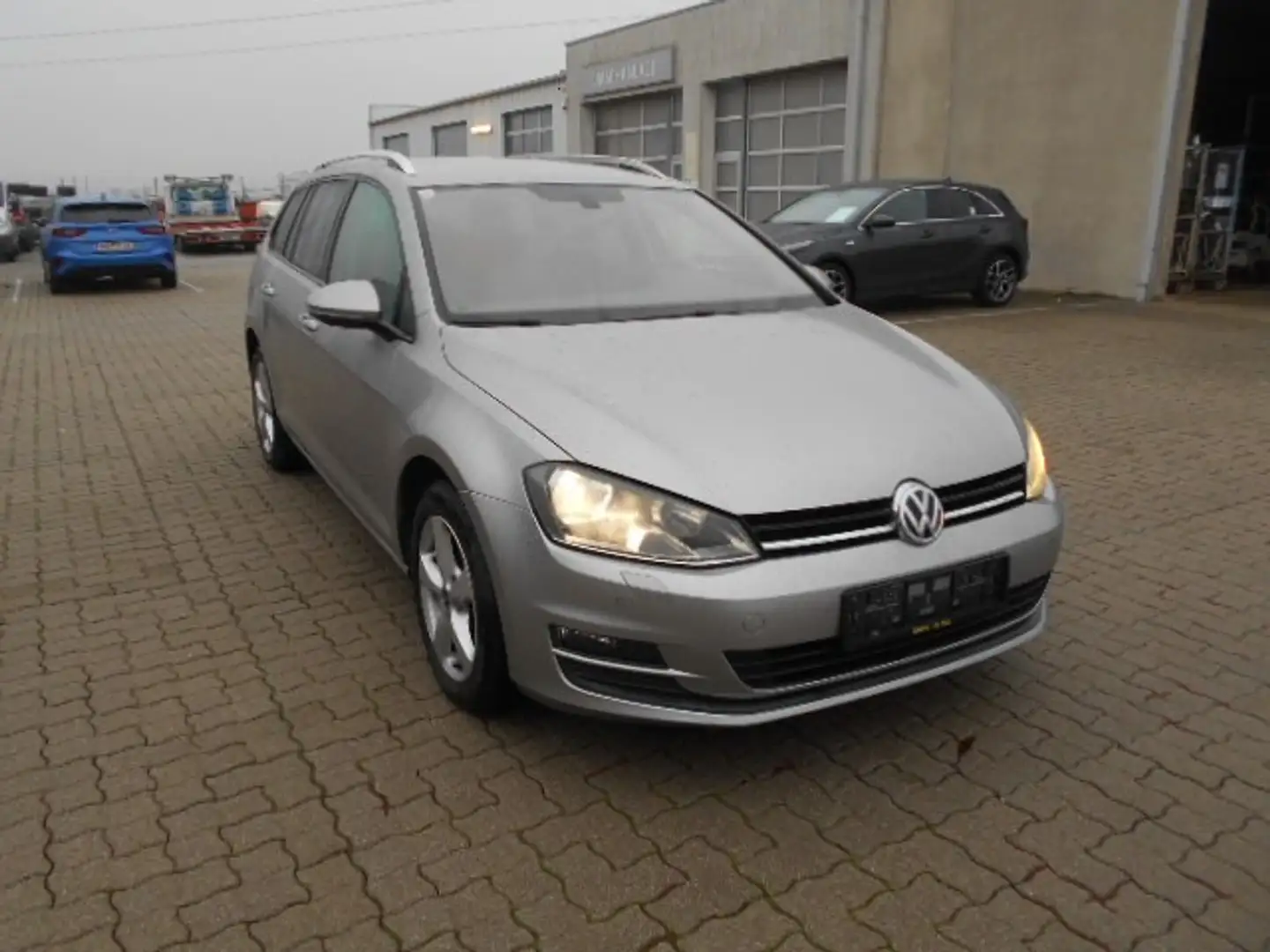 Volkswagen Golf Variant Lounge 1,6 TDI DSG Argent - 2