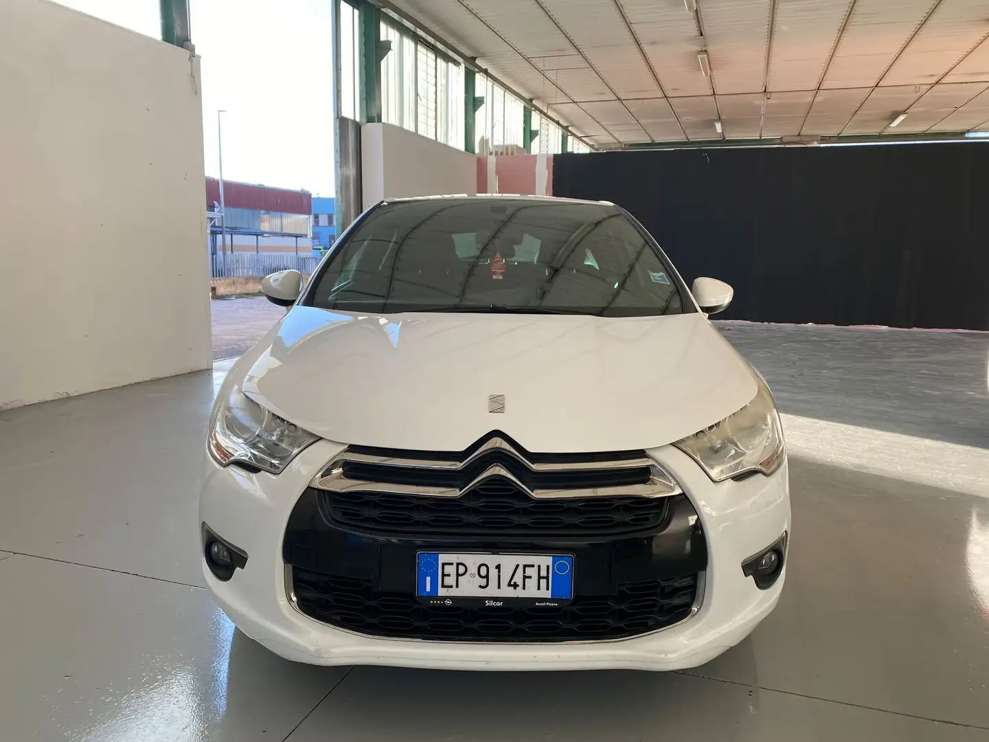 Citroen DS4 DS4 1.6 e-hdi airdream Business 110cv Bianco - 2