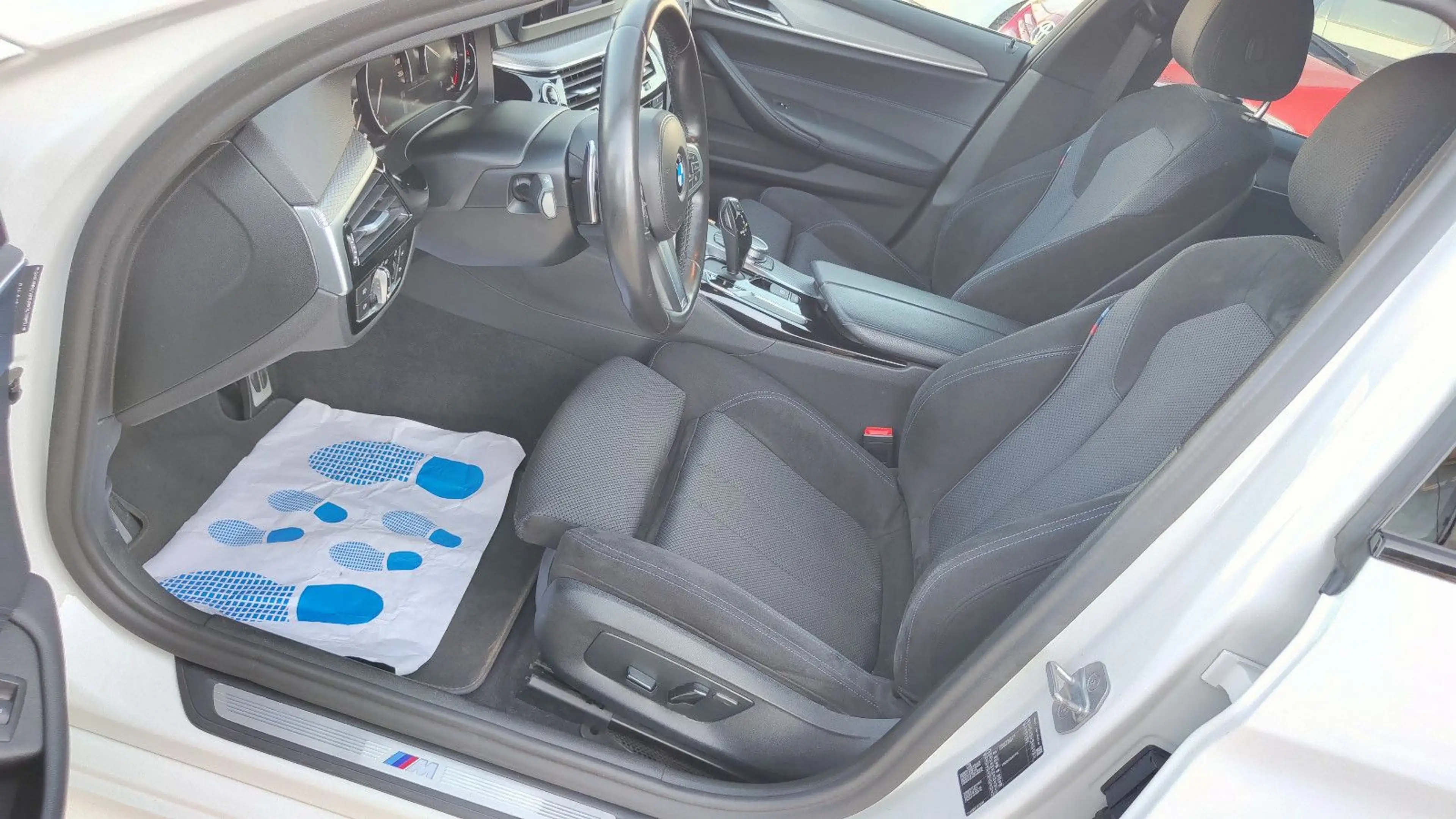 BMW 520 d Touring M Paket LED*Navi*Kamera*Alcantara* — photo 22