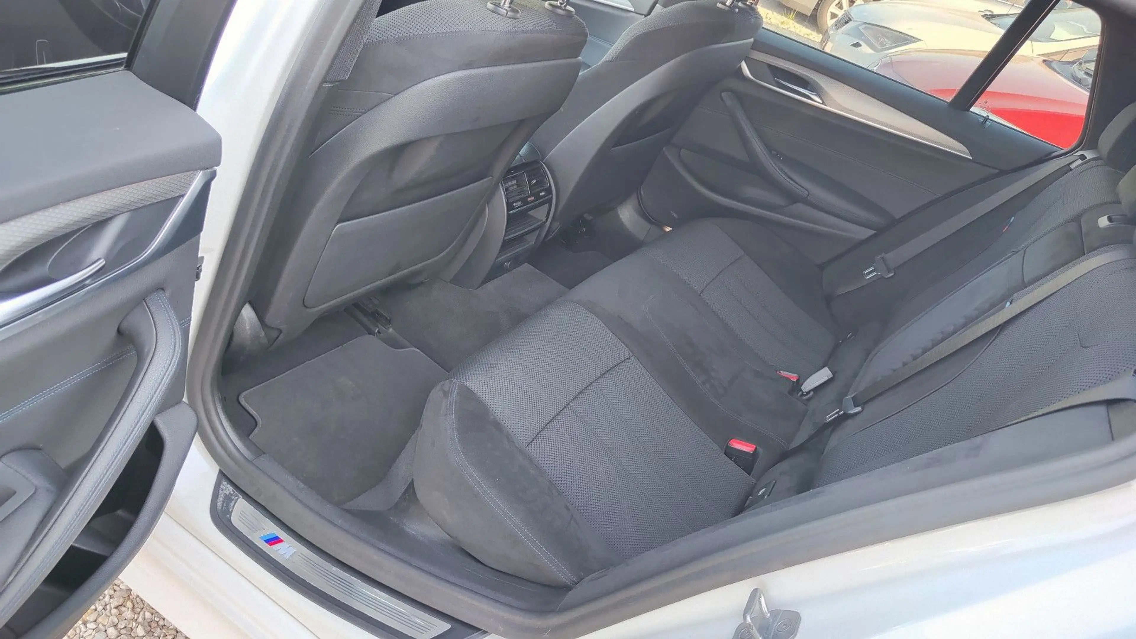 BMW 520 d Touring M Paket LED*Navi*Kamera*Alcantara* — photo 38