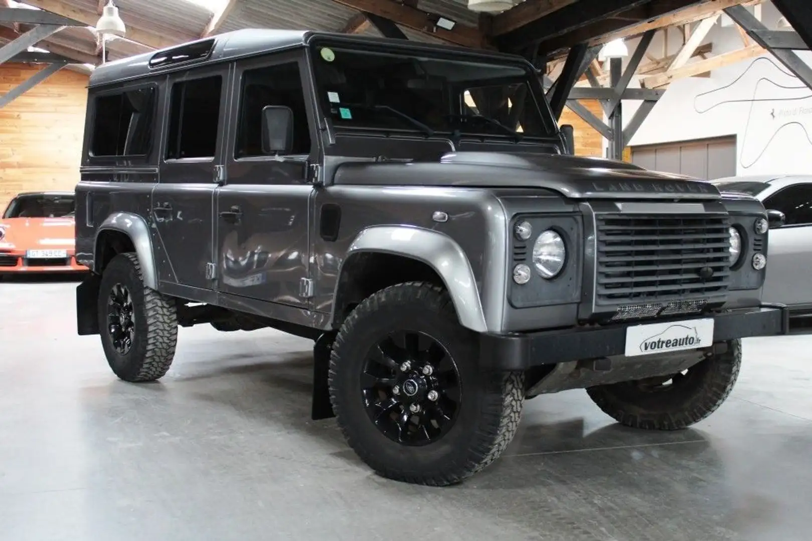 Land Rover Defender II 110 2.4 TD4 122 STATION WAGON S - 1