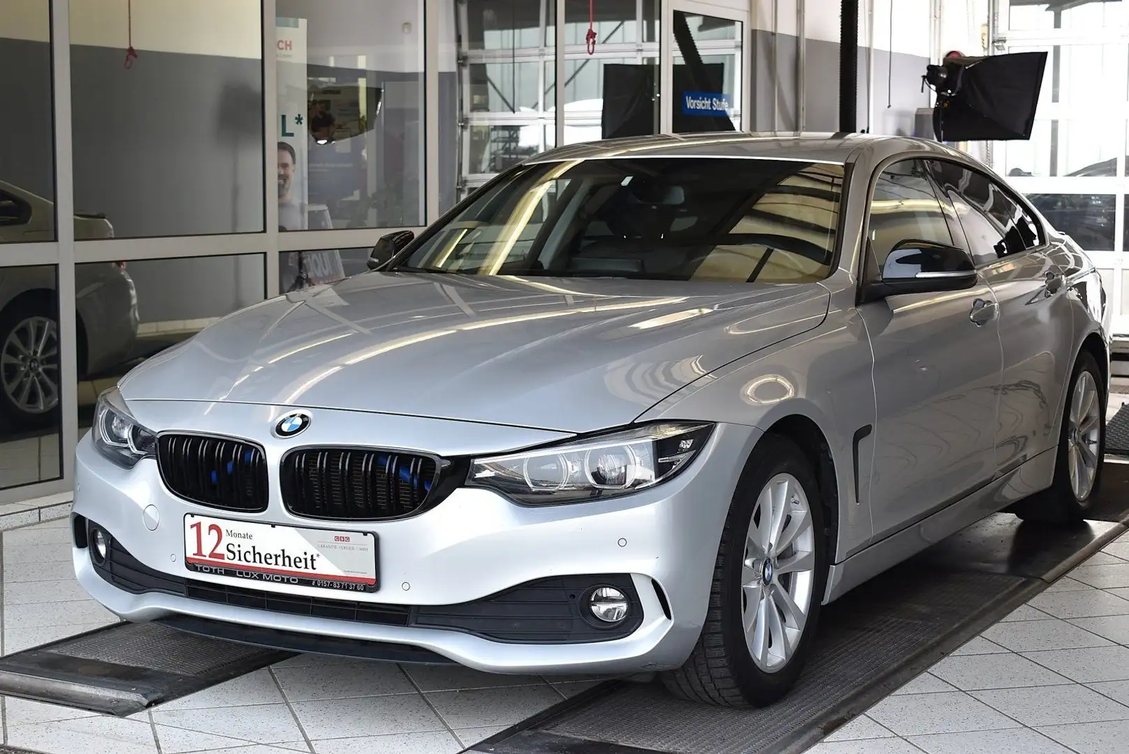 BMW 418 4er Gran Coupe - 418d Advantage Automatik*Leder Silber - 1