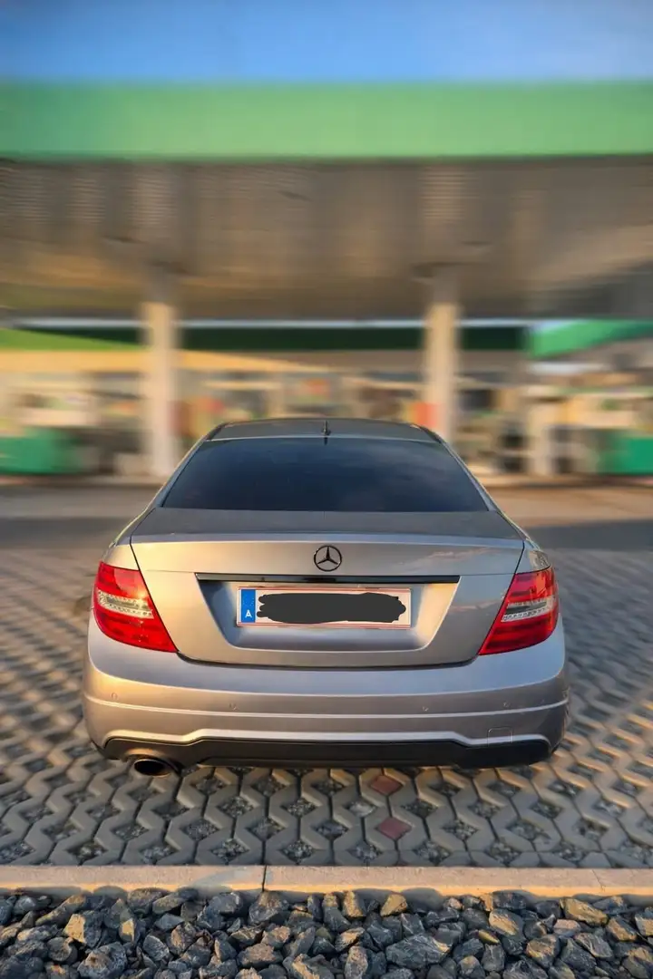 Mercedes-Benz C 220 Coupé CDI - 2