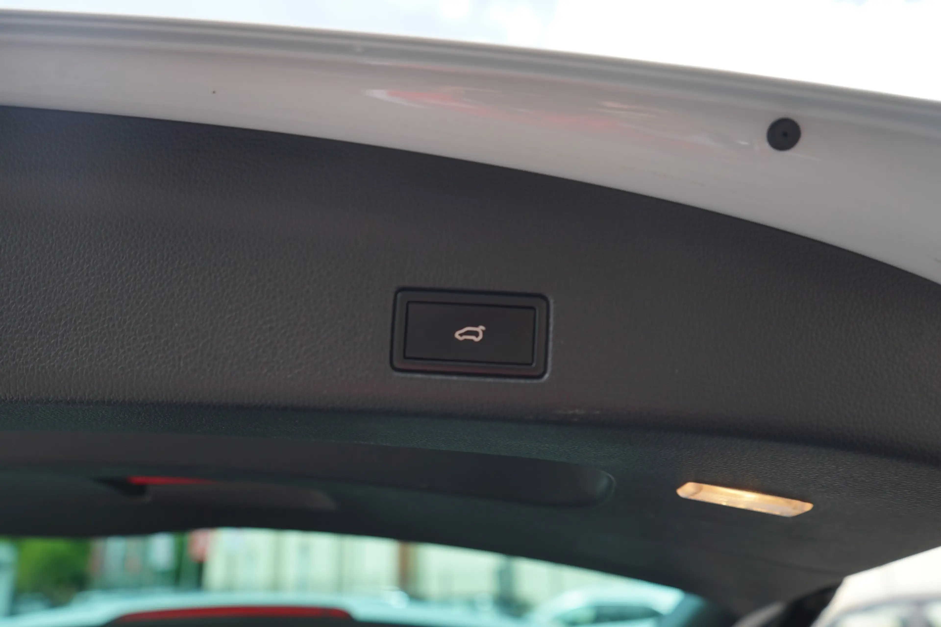 Volkswagen Sharan 1.4 TSI DSG Sound Bi-Xenon Standheizung ACC — photo 28