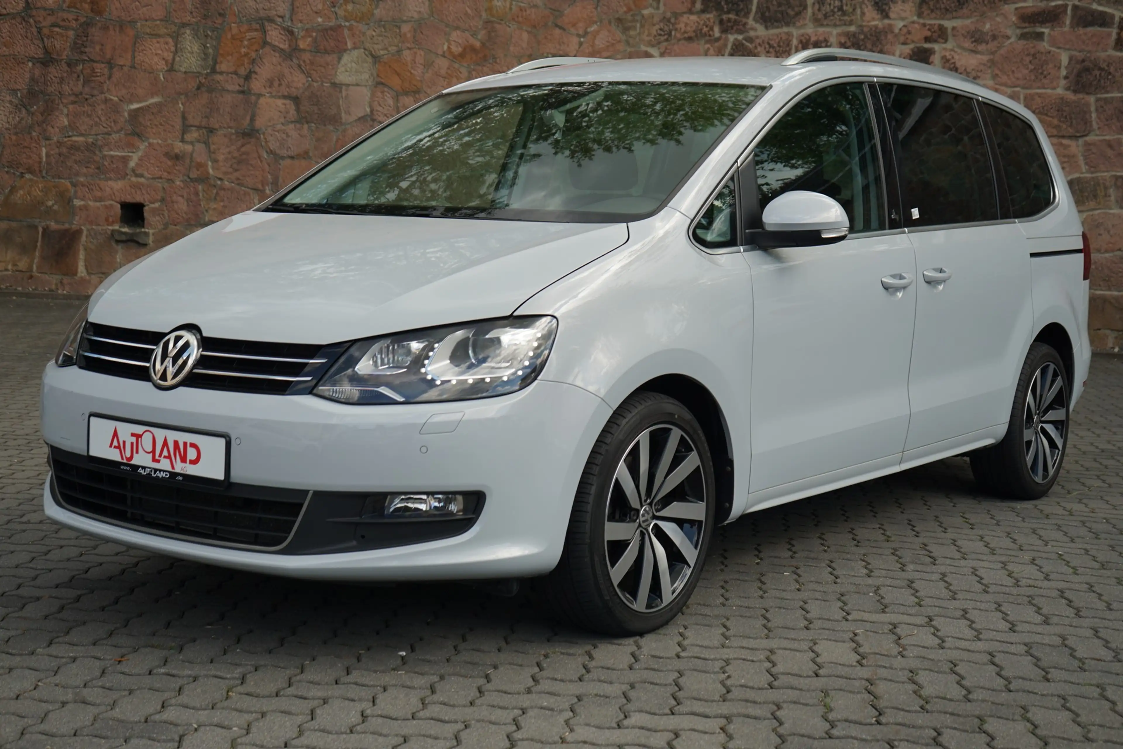 Volkswagen Sharan 1.4 TSI DSG Sound Bi-Xenon Standheizung ACC — photo 2