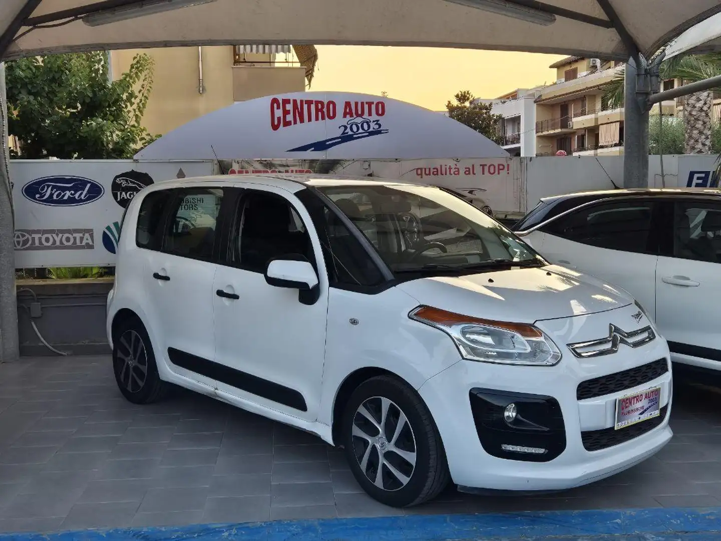 Citroen C3 Picasso 1.4 VTi 95 GPL Limited Bianco - 1