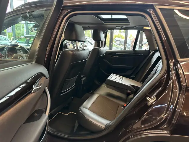 BMW X1 view 30