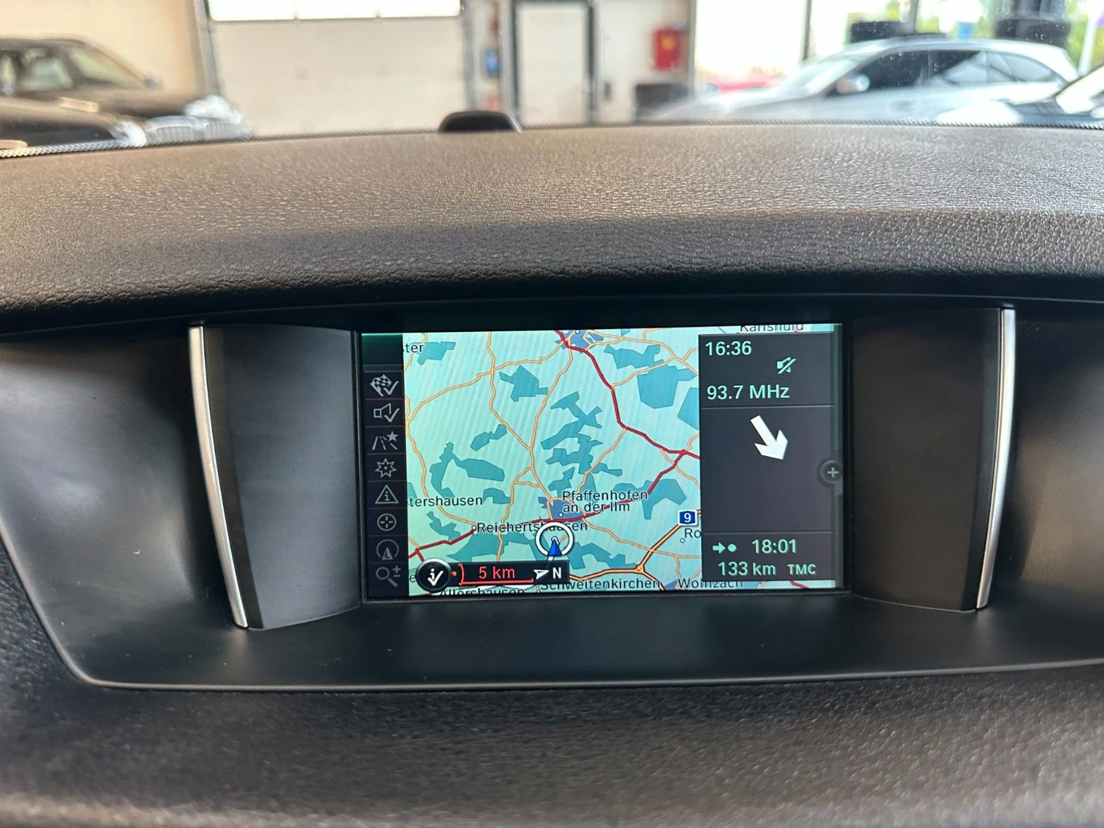 BMW X1 xDrive *PANO*TEMPOMAT*AHK*NAV*PDC*KLIMA* — photo 14