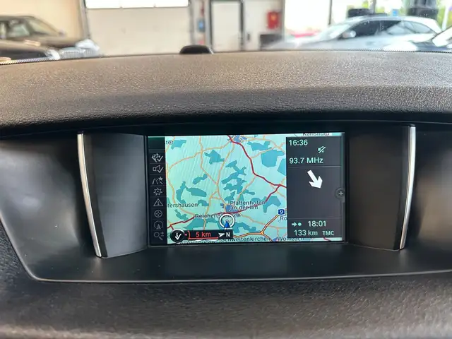 BMW X1 view 14