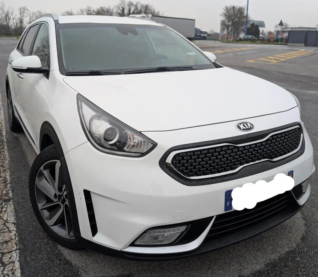 Kia Niro Hybride 1.6 GDi 141ch DCT6 Blanc - 2