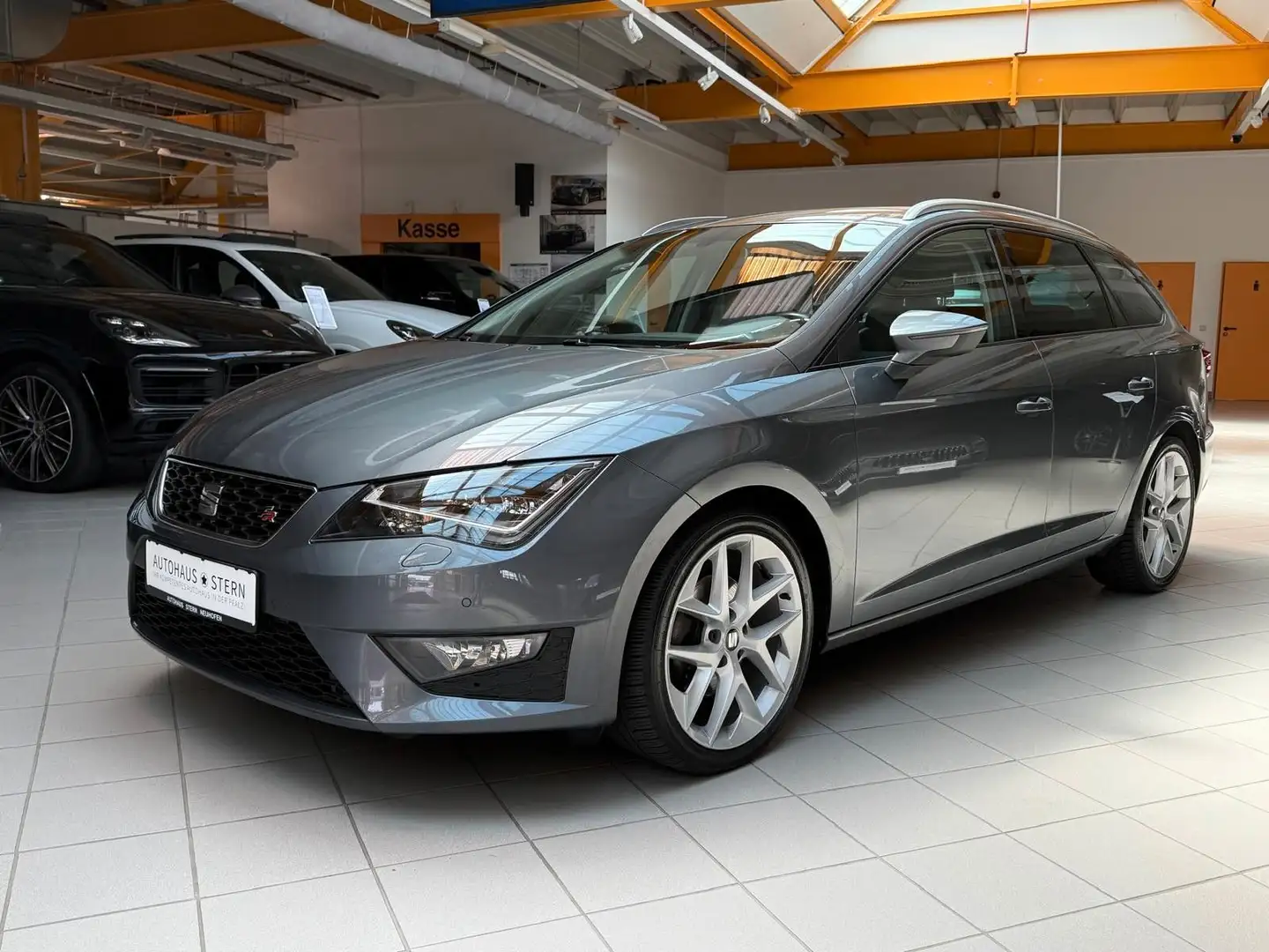 SEAT Leon ST FR|SHZ|PDC|LED|Klima|Navi|Tempomat|ABS Grau - 2