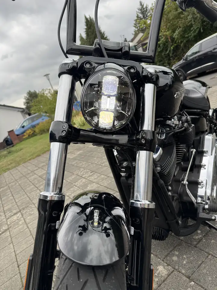 Harley-Davidson Breakout