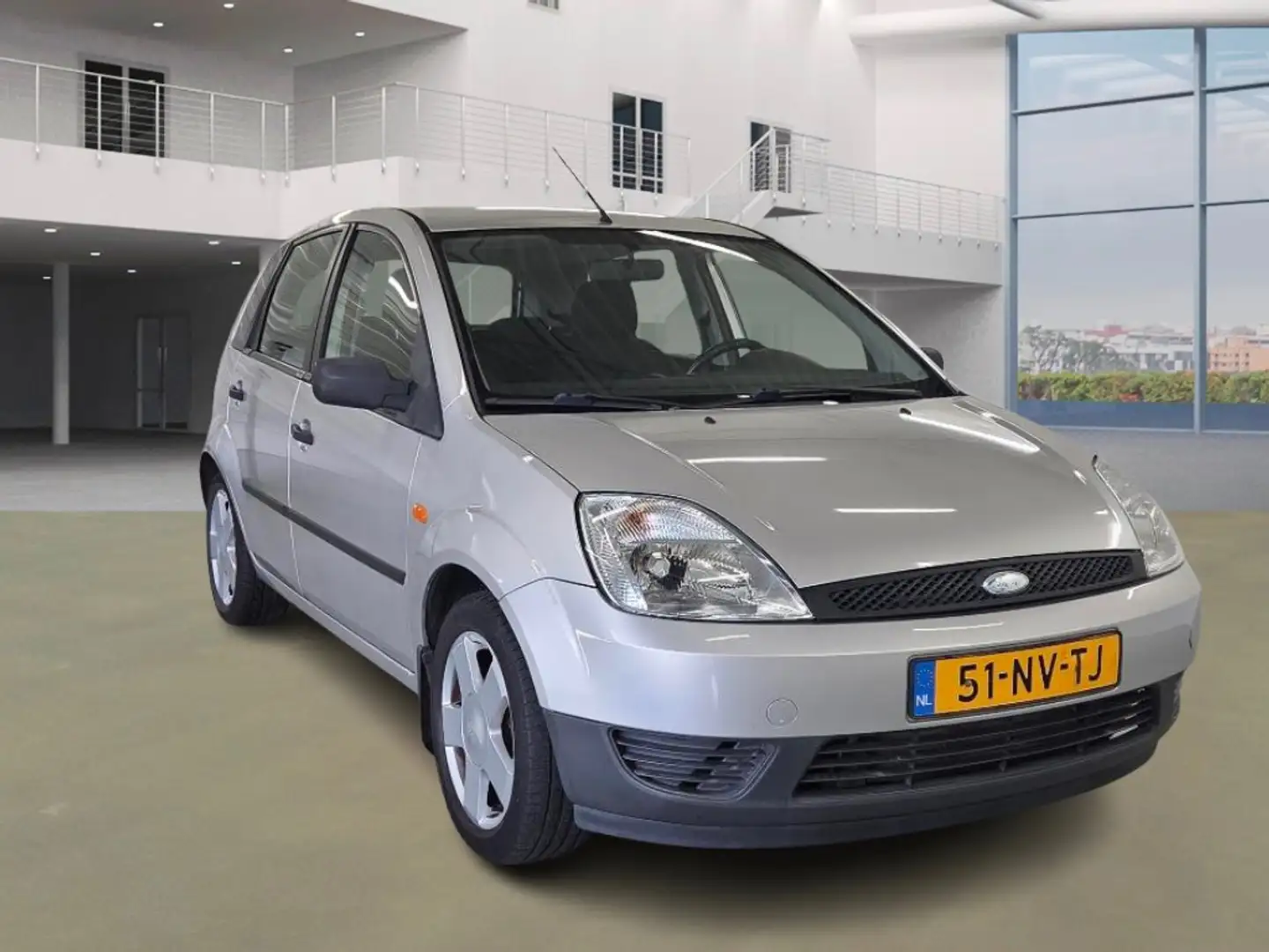 Ford Fiesta 1.3 Centennial/ GOED RIJDEND Grau - 2