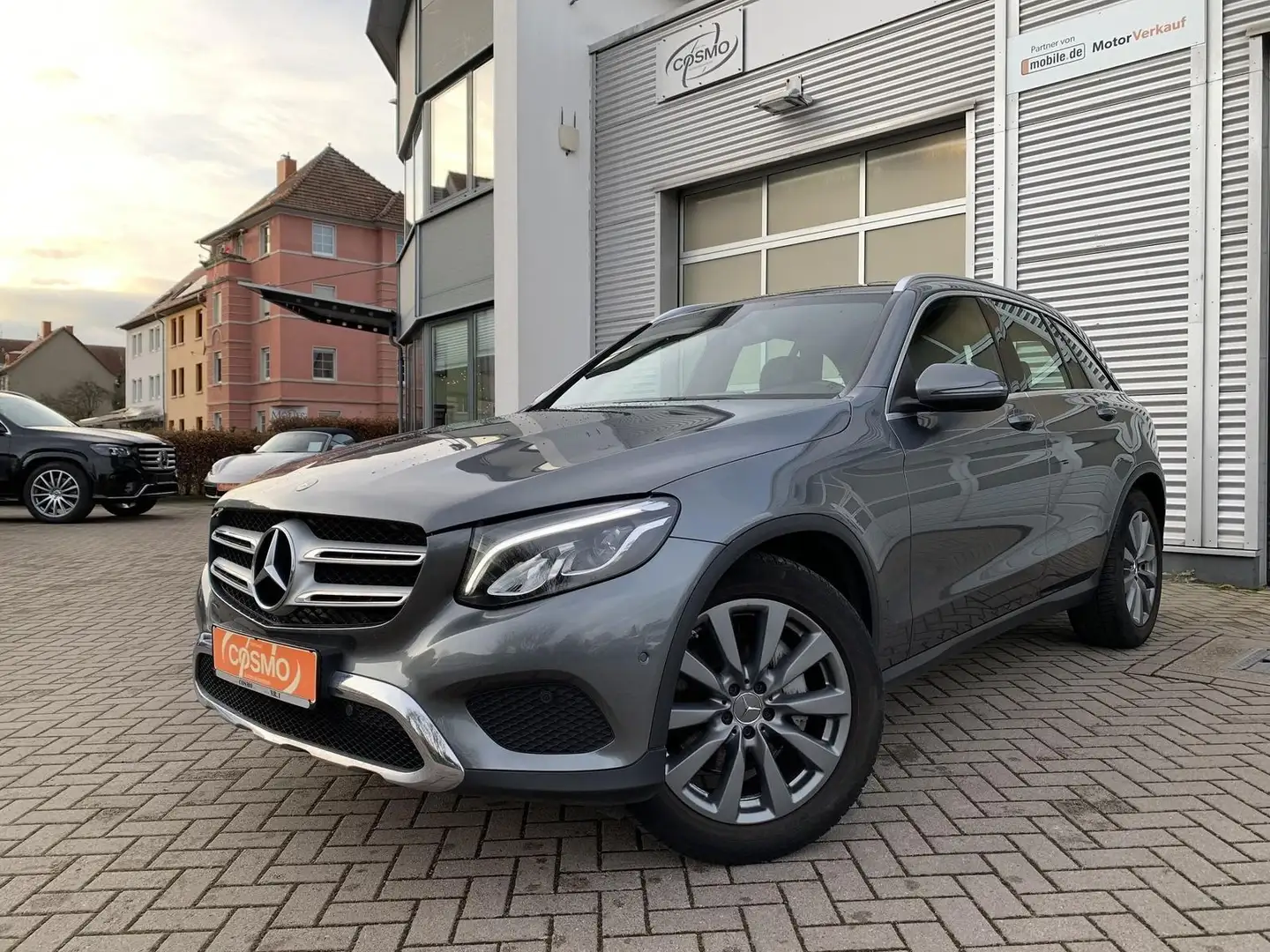 Mercedes-Benz GLC 220 d 4Matic AMG-Line AHK+LED+Kamera+elKlappe Gri - 1