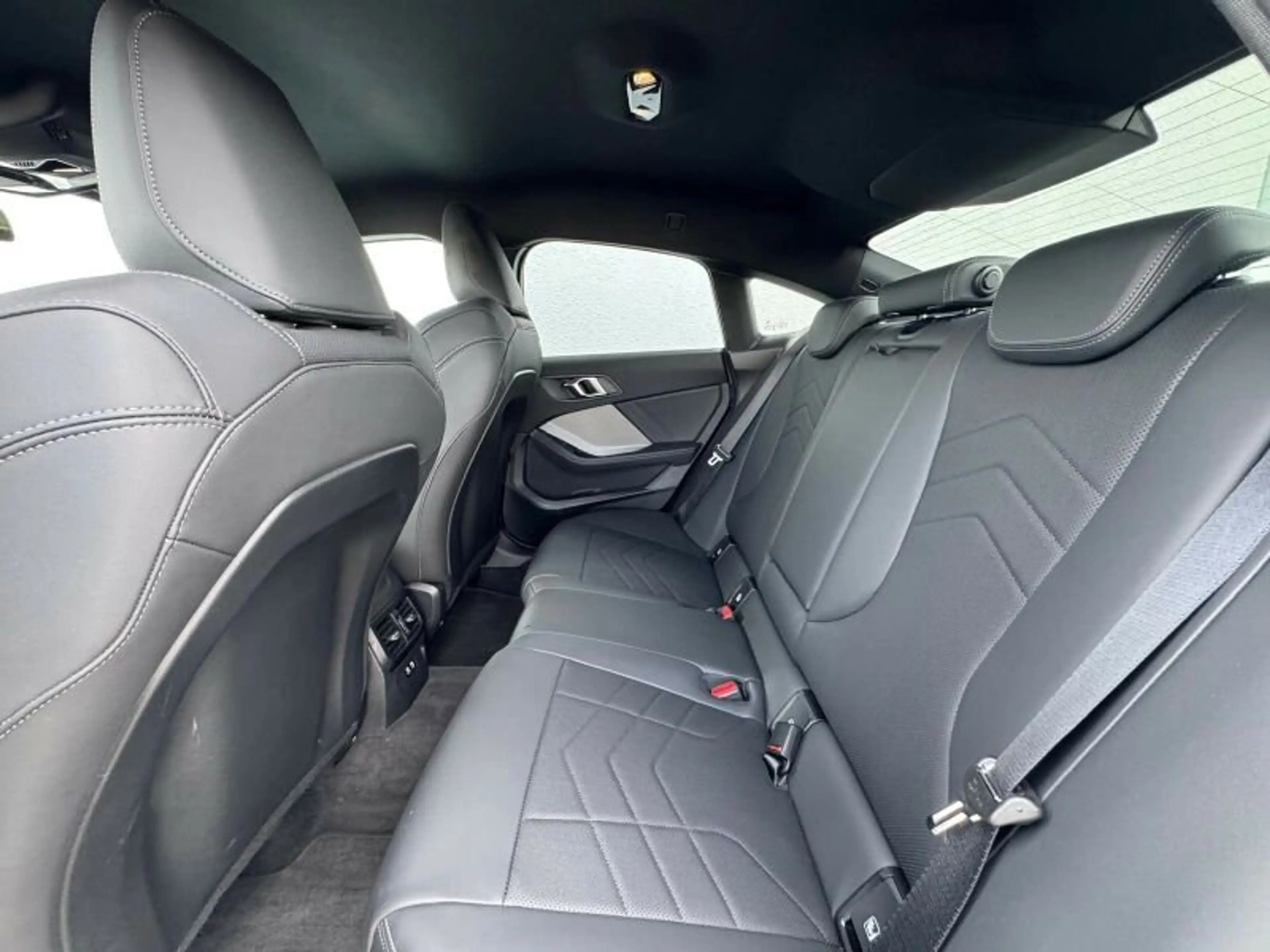 BMW 235 M xDrive Gran Coupé ACC+/360/HUD7Lhz/LED+/hk ACC+/ — photo 9