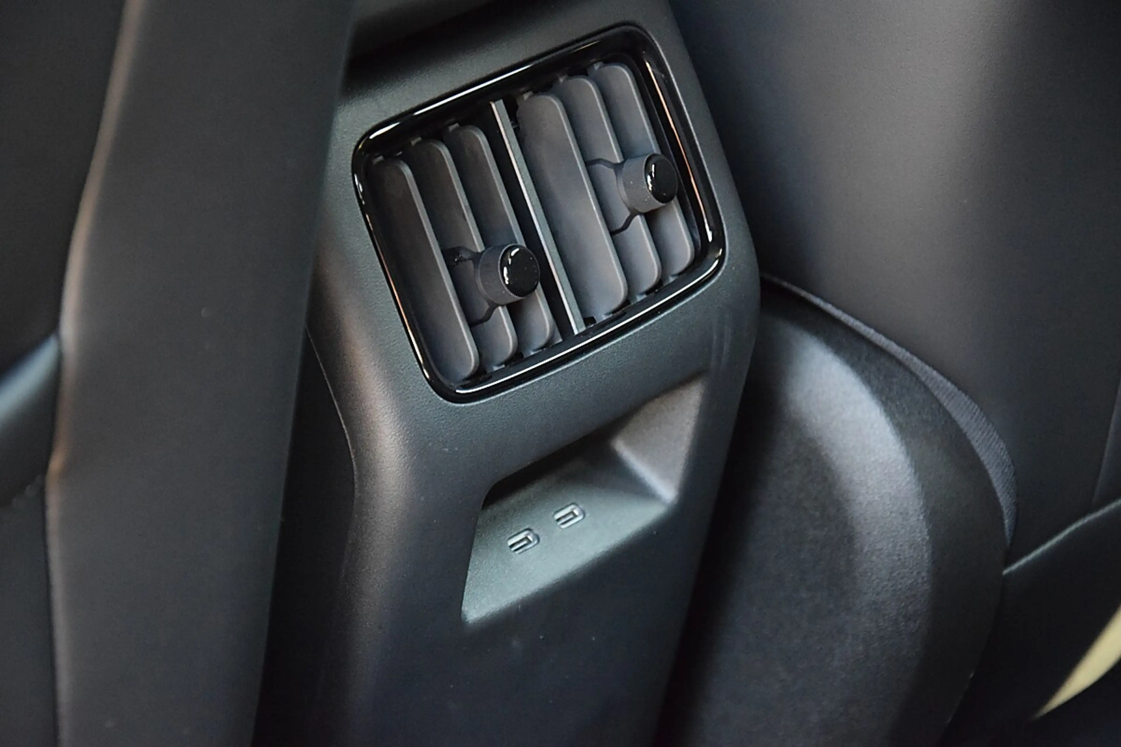 BYD Dolphin G Comfort **Vorbestelltes Fahrzeug** — photo 15