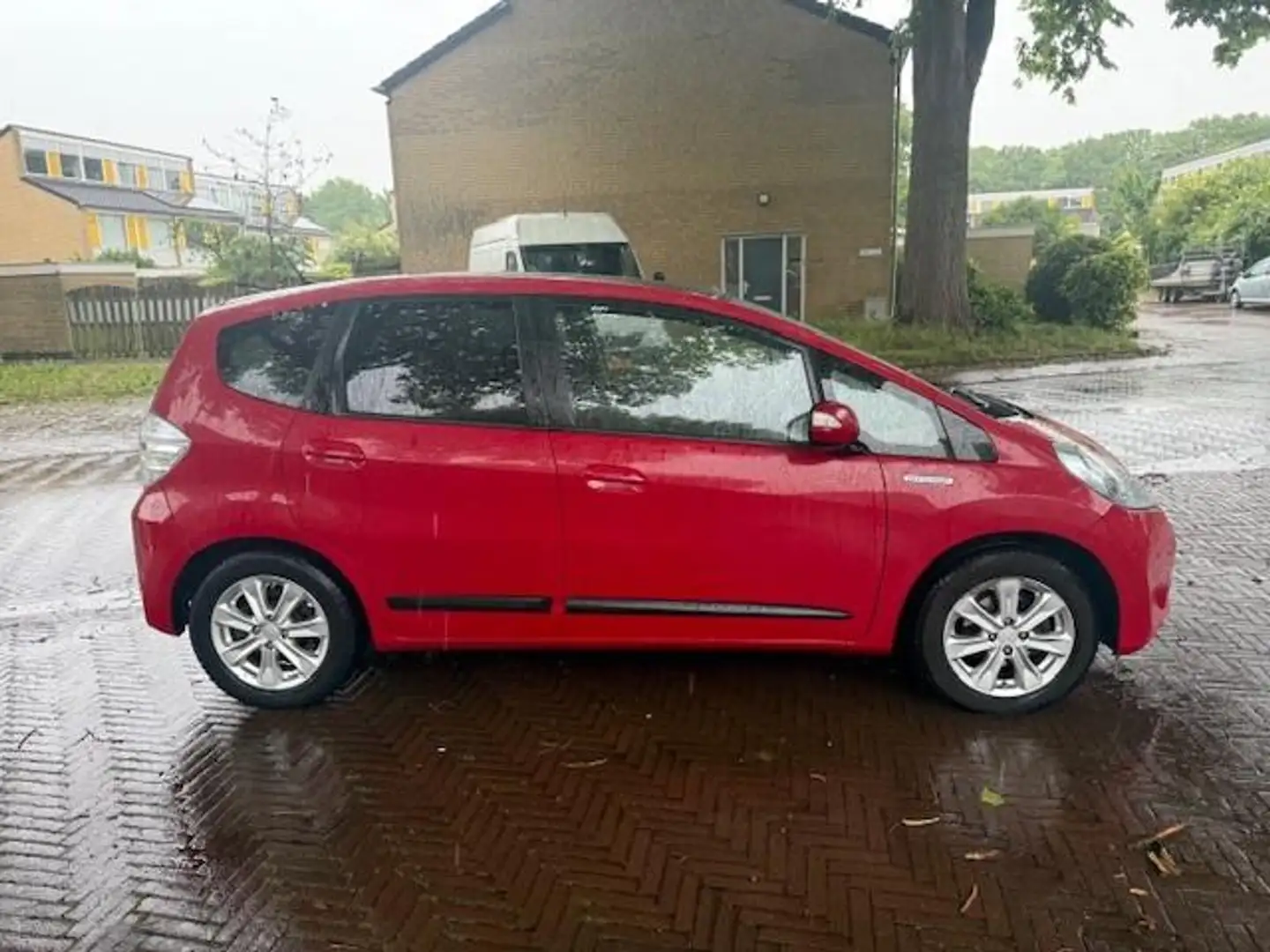 Honda Jazz AUTOMAAT / Panoramadak / Tweede eigenaar / Leuke a Rood - 2