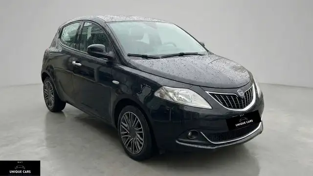 Lancia Ypsilon Ypsilon III 2021 1.0 firefly hybrid Silver s