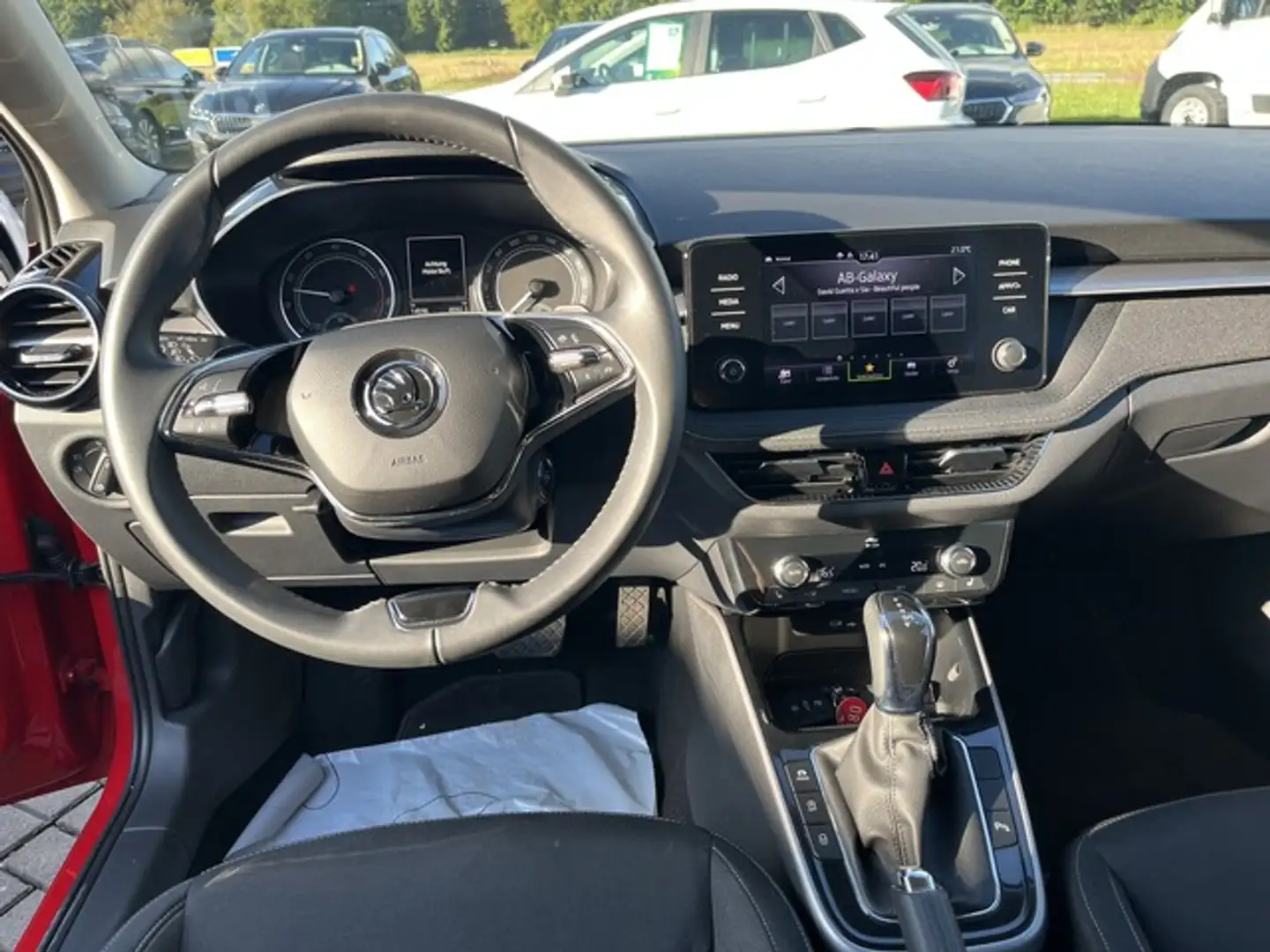 Skoda Fabia 1,0 TSI DSG Style + Klimaaut.+ Kamera + PDC V+H + Rouge - 2