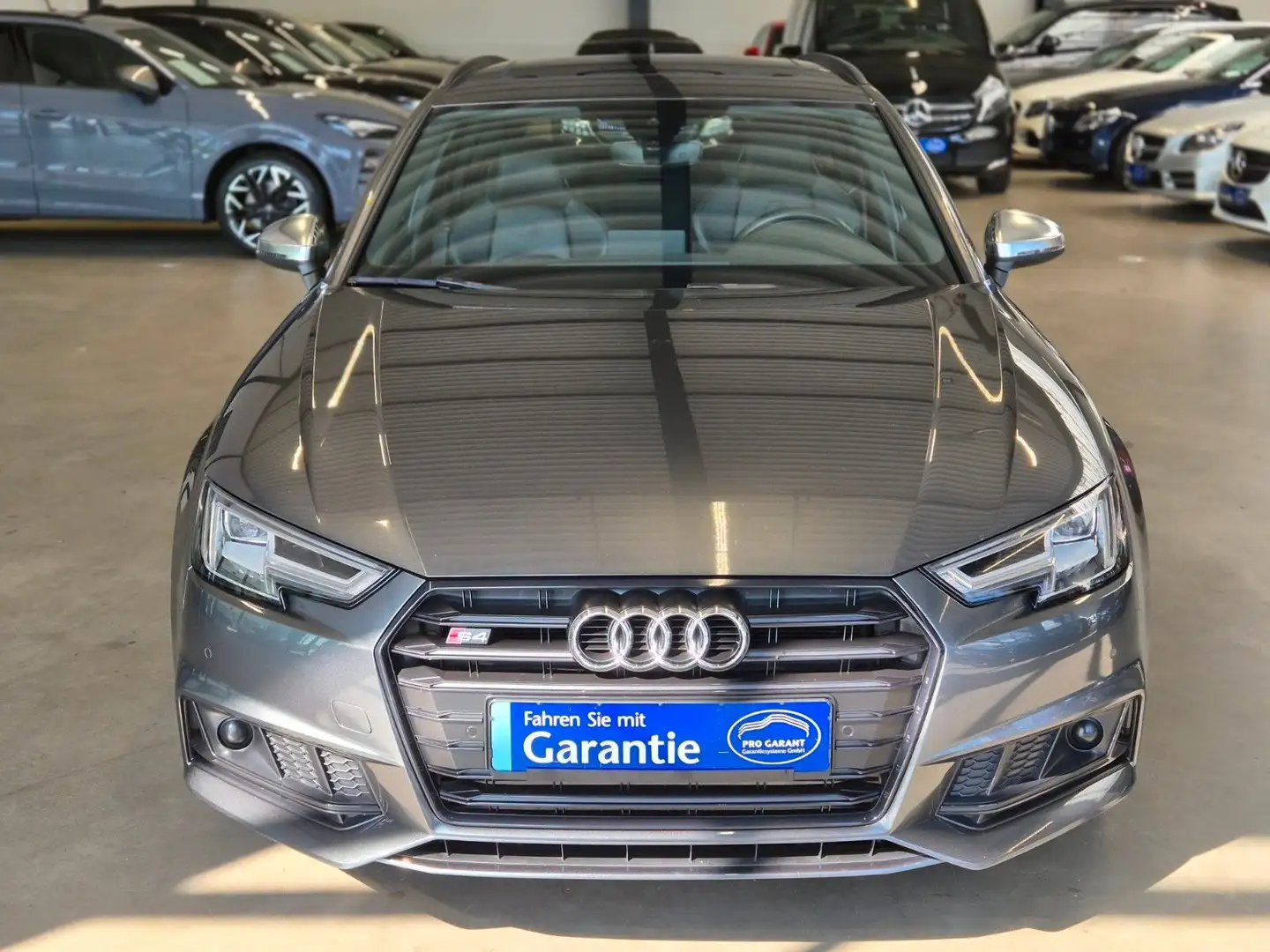 Audi S4 Avant 3.0TFSI QUATTRO NAPPA RAUTE PANO MEMORY Grau - 2
