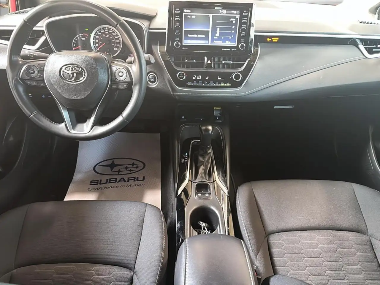 Toyota Corolla снимка Toyota Corolla
