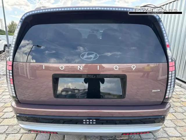 Hyundai IONIQ 9 Prestige Line 110kWh 4WD 307PS Ansicht 5