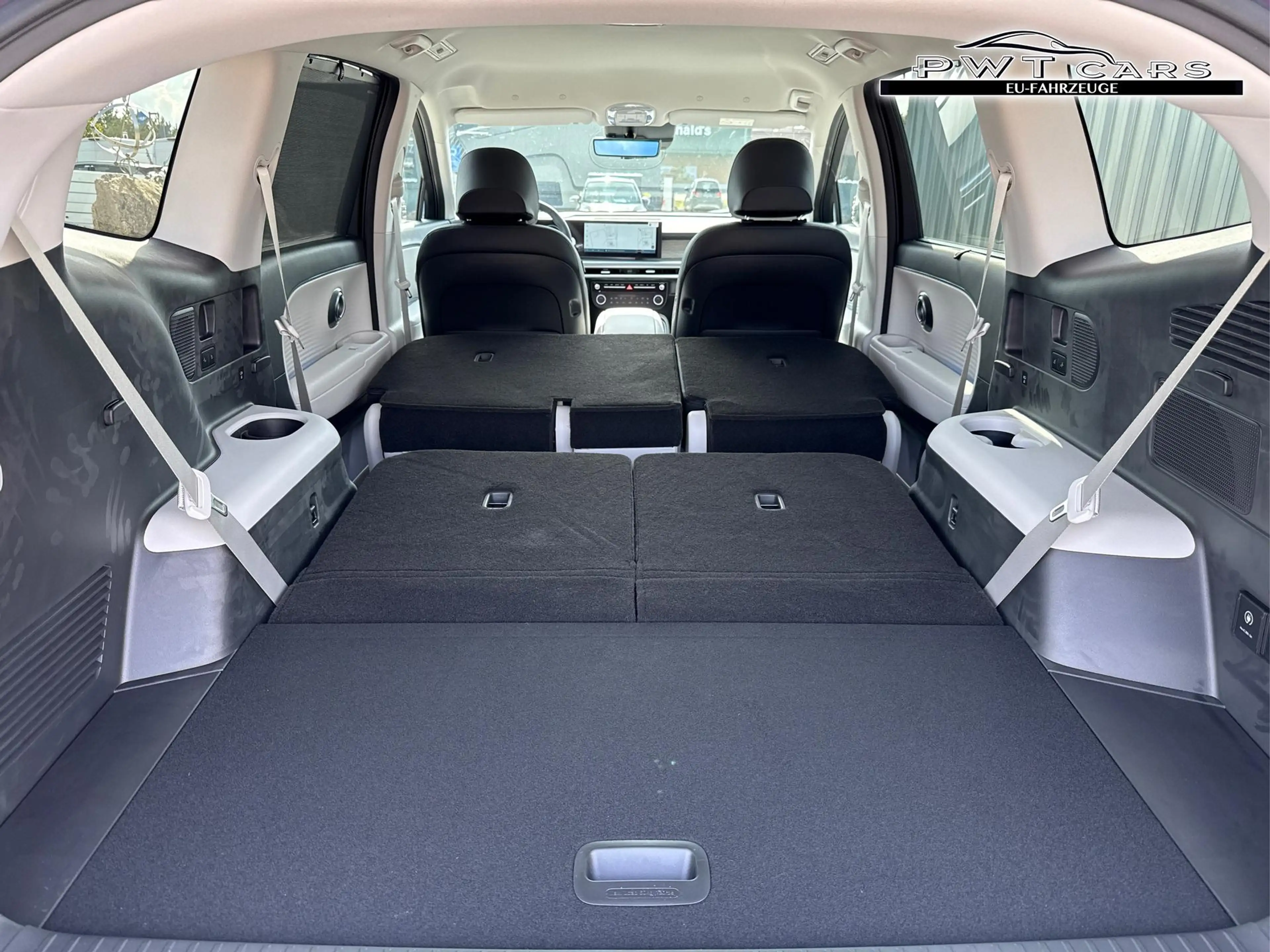 Hyundai IONIQ 9 Prestige Line 110kWh 4WD 307PS — photo 15