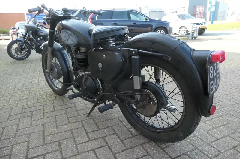 AJS 16 - foto 6