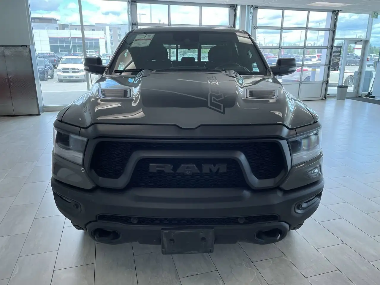 RAM 1500 снимка RAM 1500