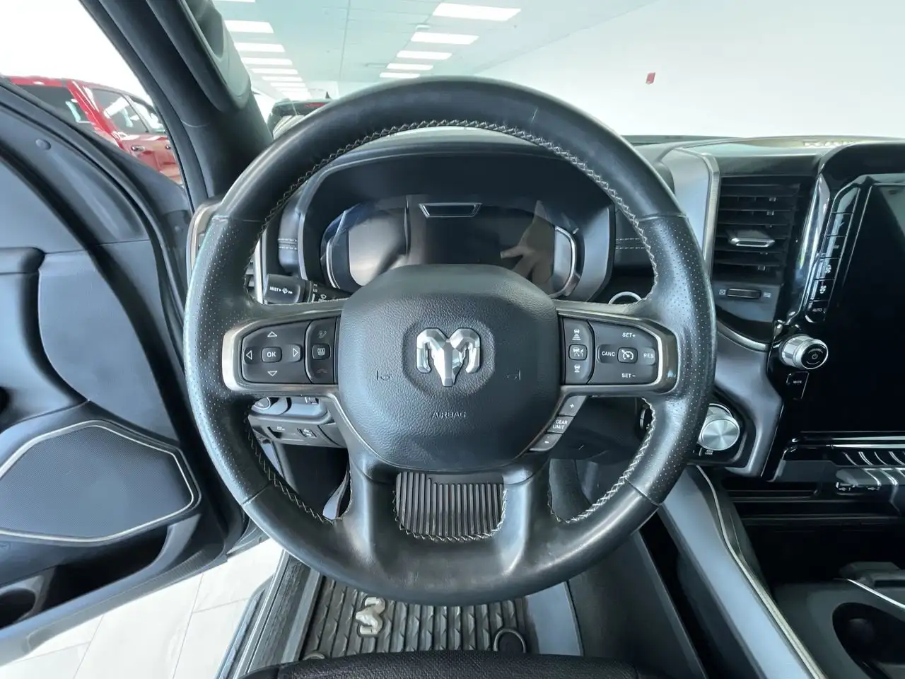 RAM 1500 снимка RAM 1500