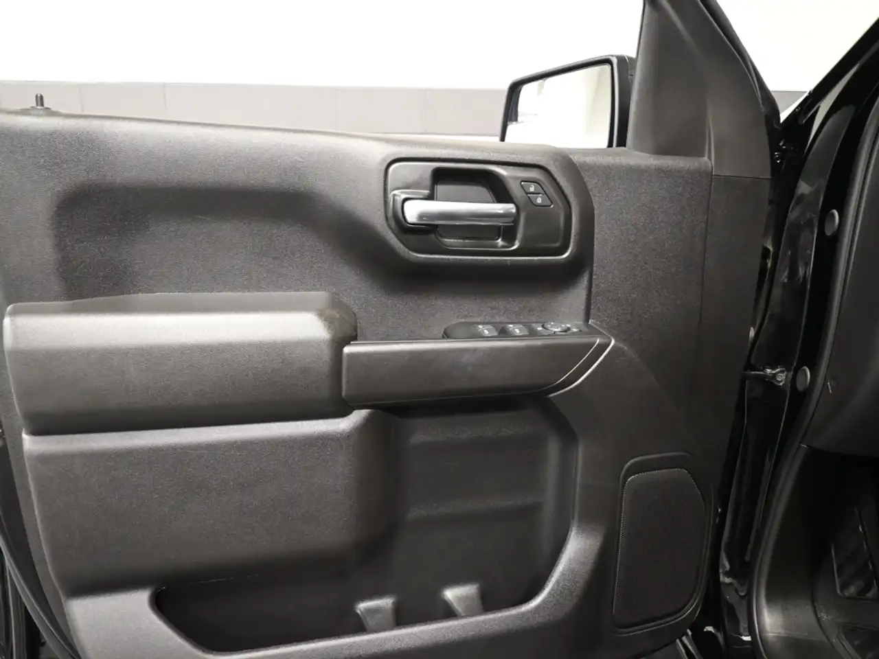 Chevrolet Silverado 1500 photo Chevrolet Silverado 1500