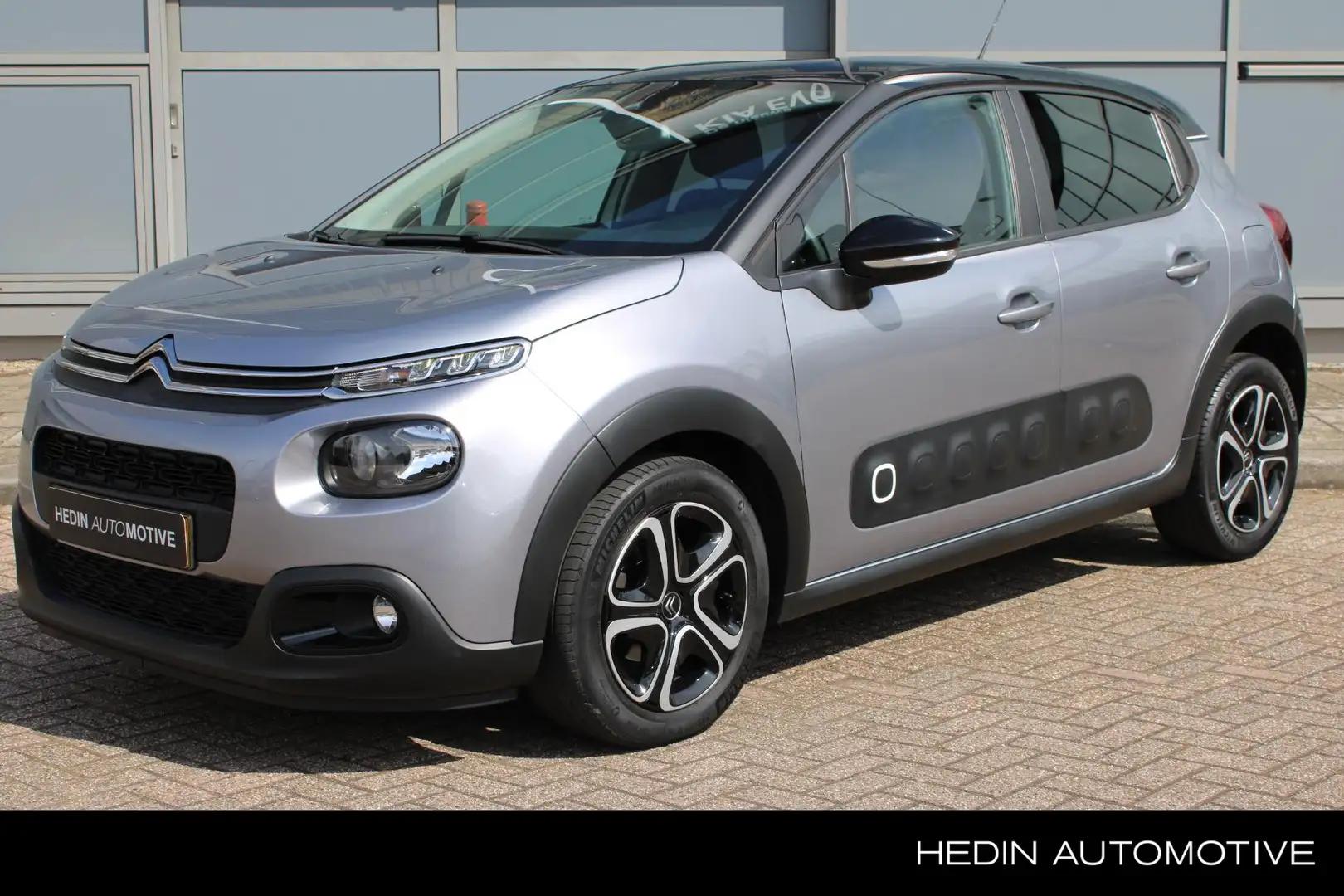Citroen C3 1.2 S&S Feel Edition | Navigatie | Cruise Control Grijs - 1