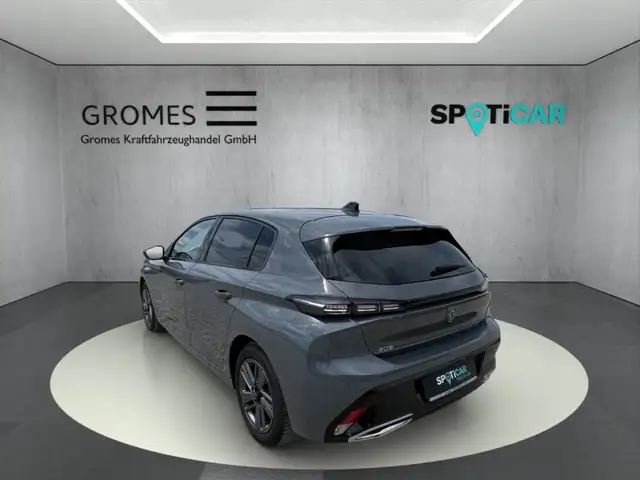 Peugeot 308 view 5